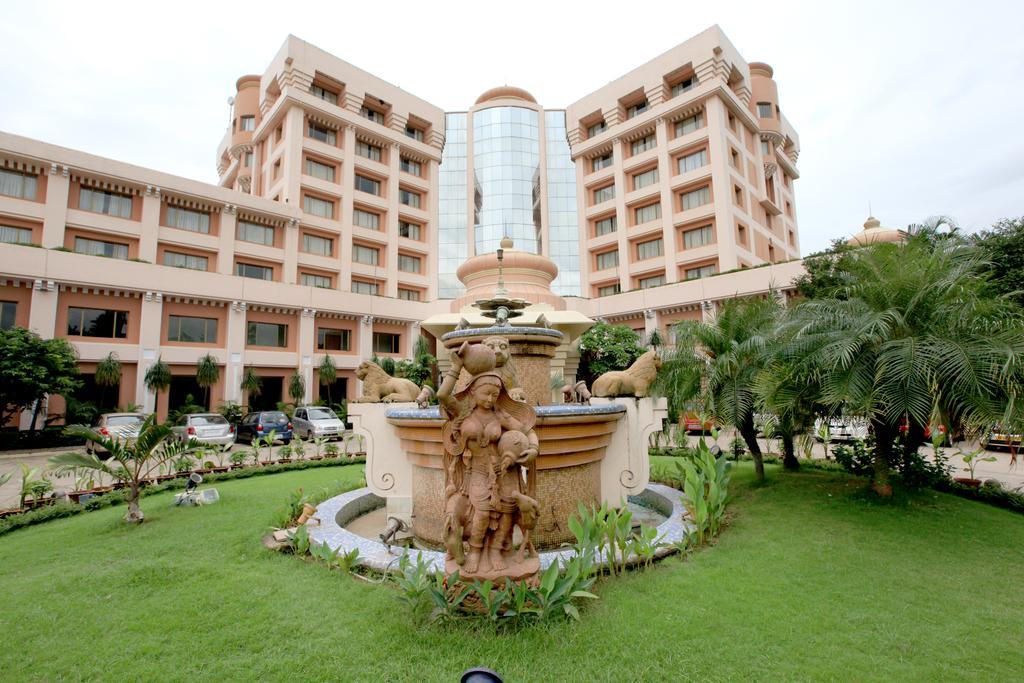 Hotel Swosti Premium Bhubaneswar Esterno foto