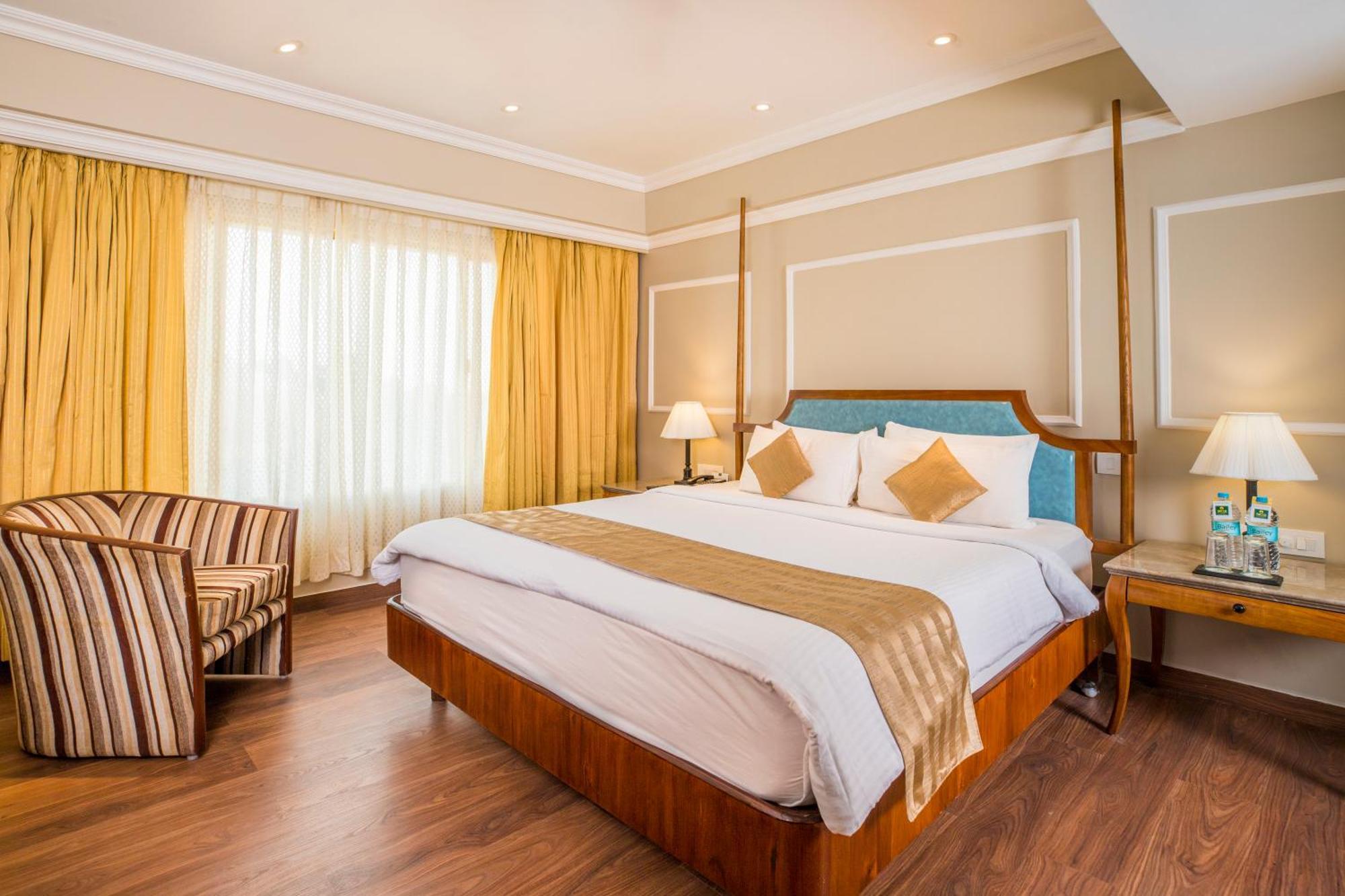 Hotel Swosti Premium Bhubaneswar Esterno foto