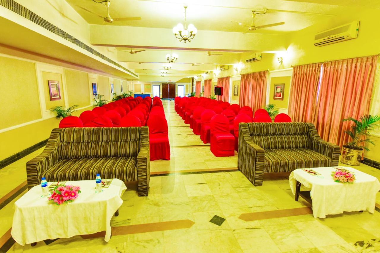 Hotel Swosti Premium Bhubaneswar Esterno foto