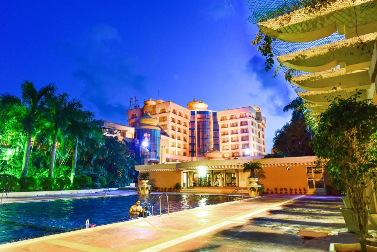 Hotel Swosti Premium Bhubaneswar Esterno foto